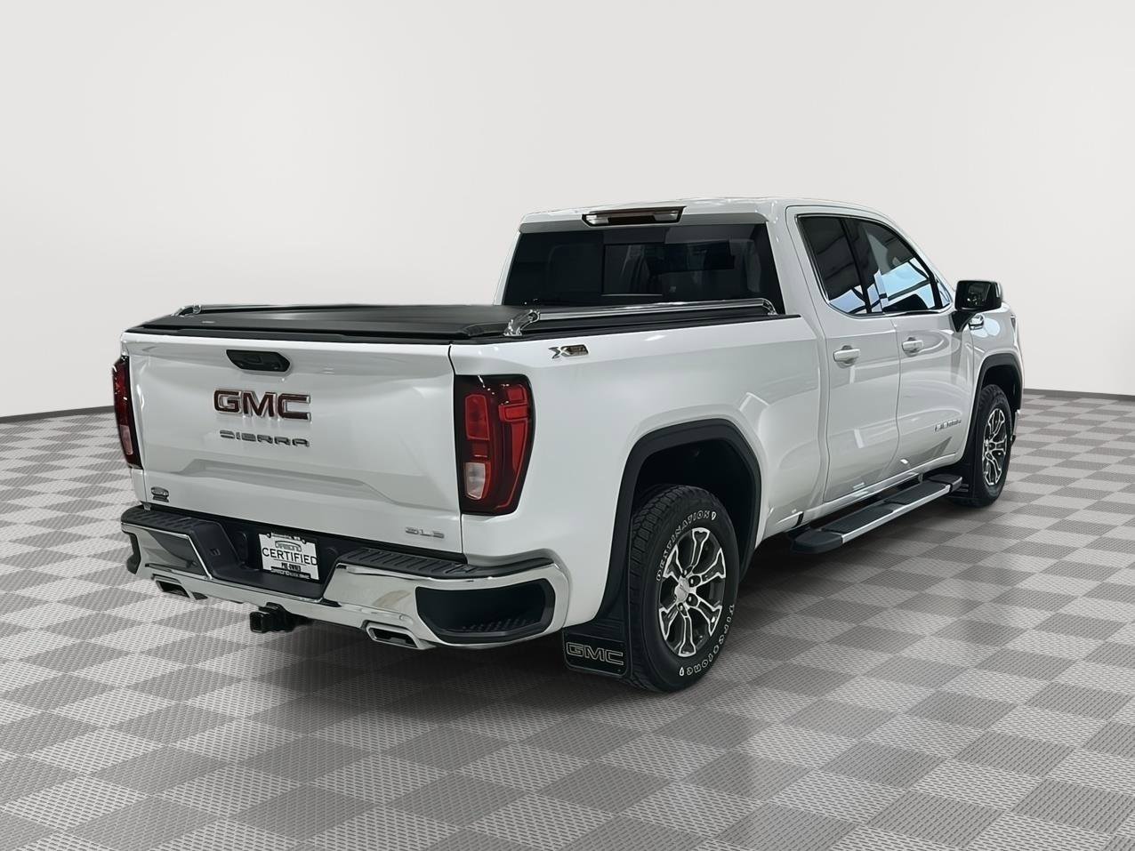 Used 2024 GMC Sierra 1500 SLE image 5