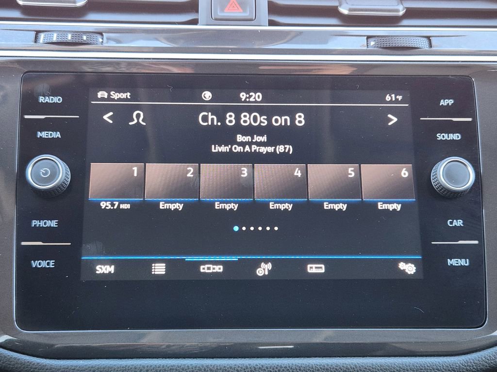 Certified 2024 Volkswagen Tiguan SE image 24