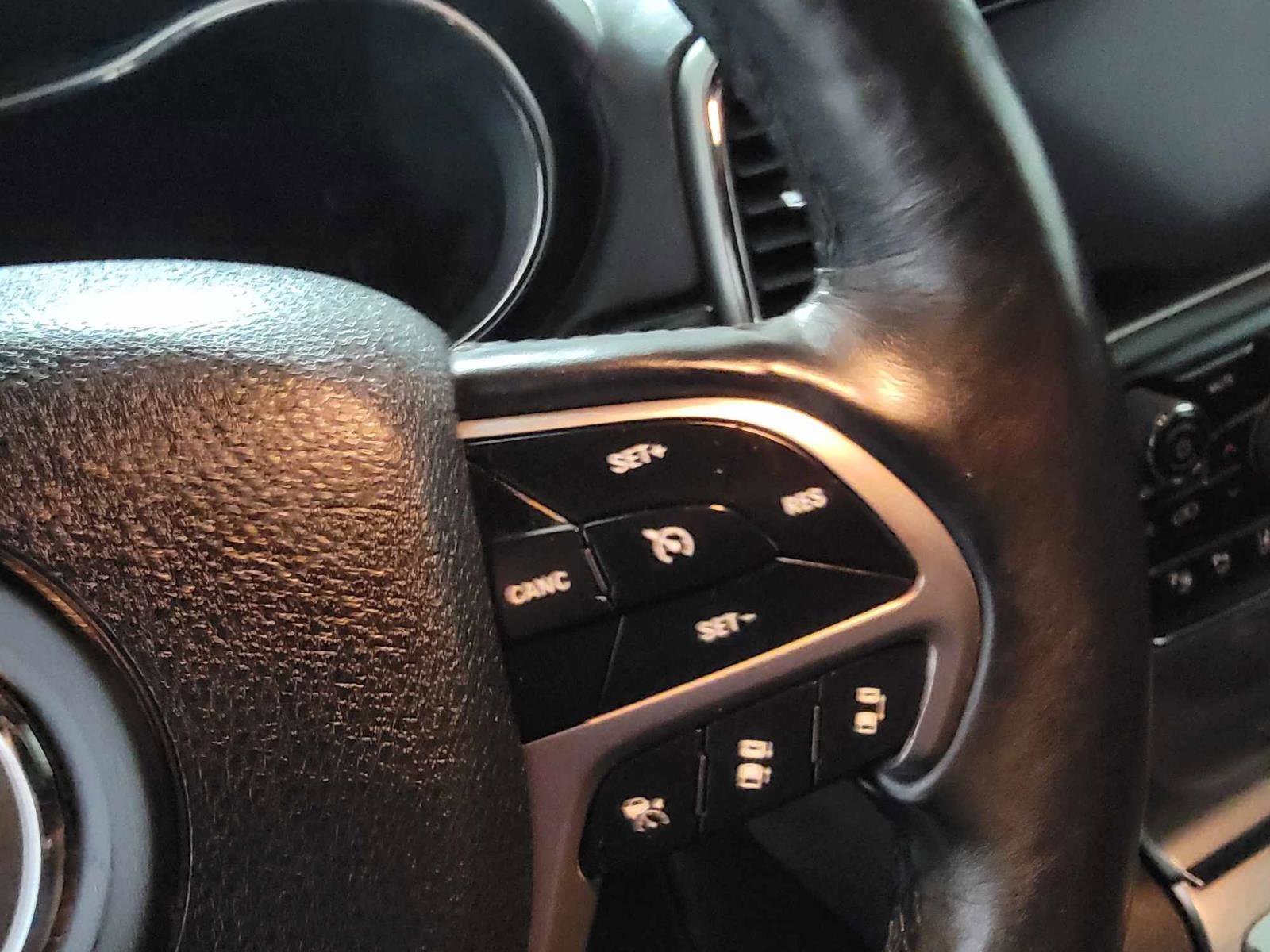Used 2018 Jeep Grand Cherokee High Altitude image 41