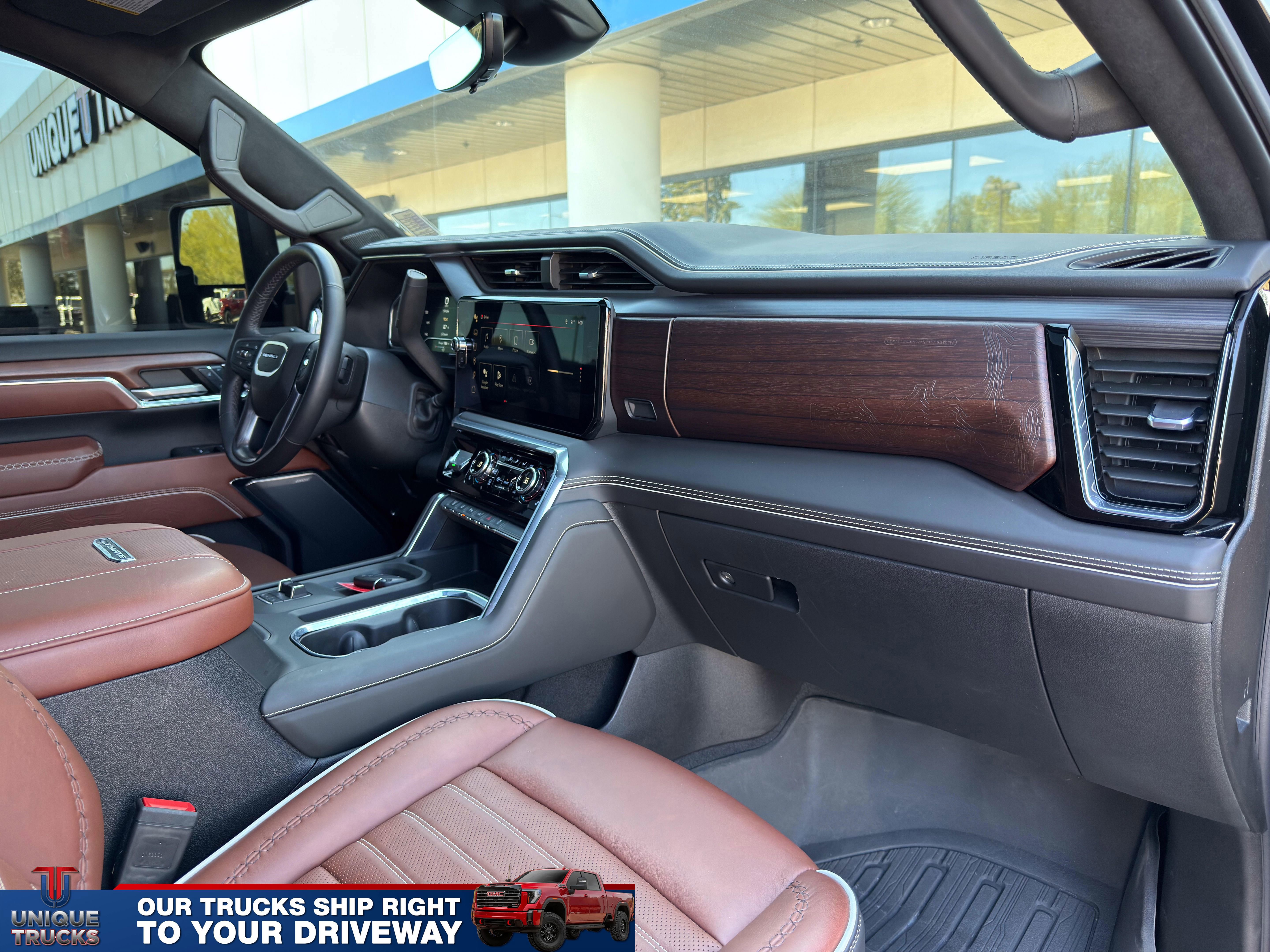 Used 2024 GMC Sierra 3500 Denali Ultimate image 29