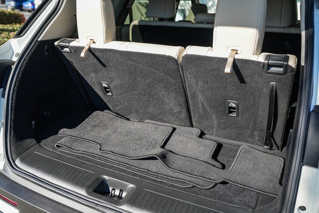 Certified 2025 INFINITI QX60 Luxe w/ Vision Package image 25