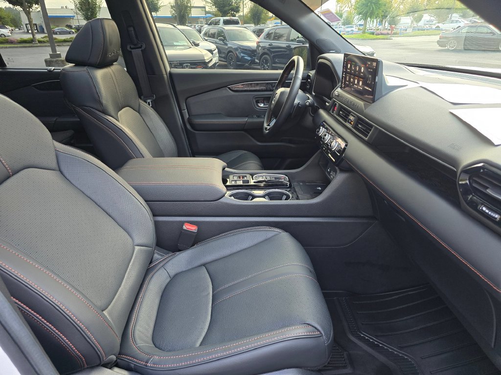Certified 2026 Honda Passport TrailSport Elite image 5