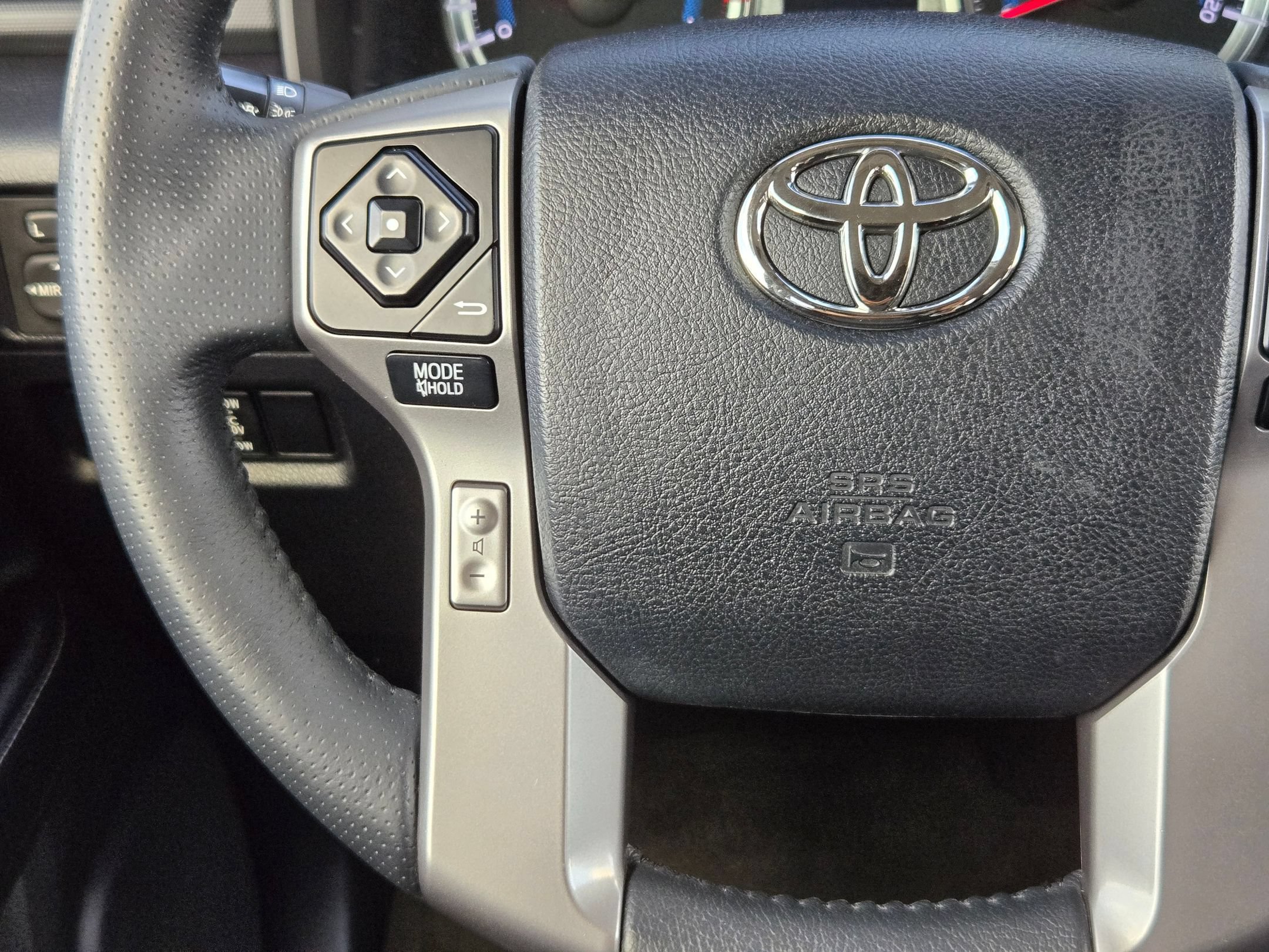 Used 2019 Toyota 4Runner SR5 AWD/4WD image 22