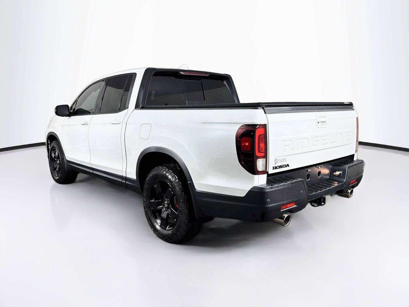 Used 2026 Honda Ridgeline Black Edition image 9
