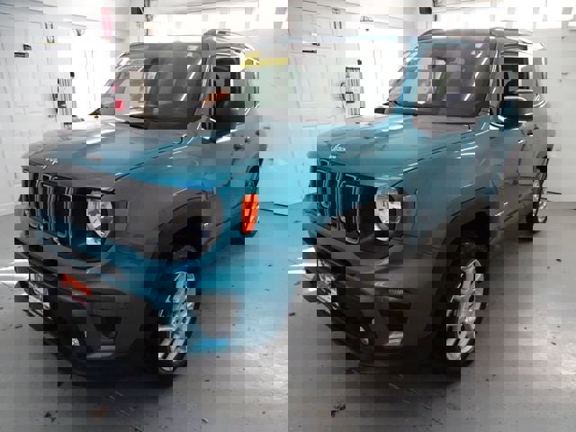Certified 2022 Jeep Renegade Latitude AWD/4WD image 17