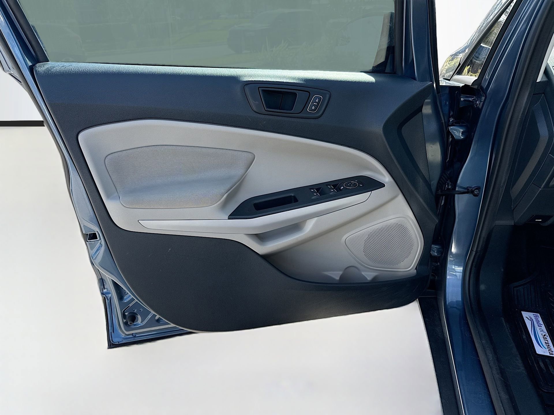 Used 2021 Ford EcoSport S image 22