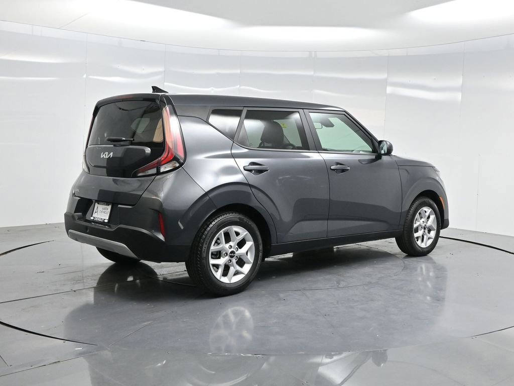 Used 2023 Kia Soul LX w/ LX Technology Package image 36