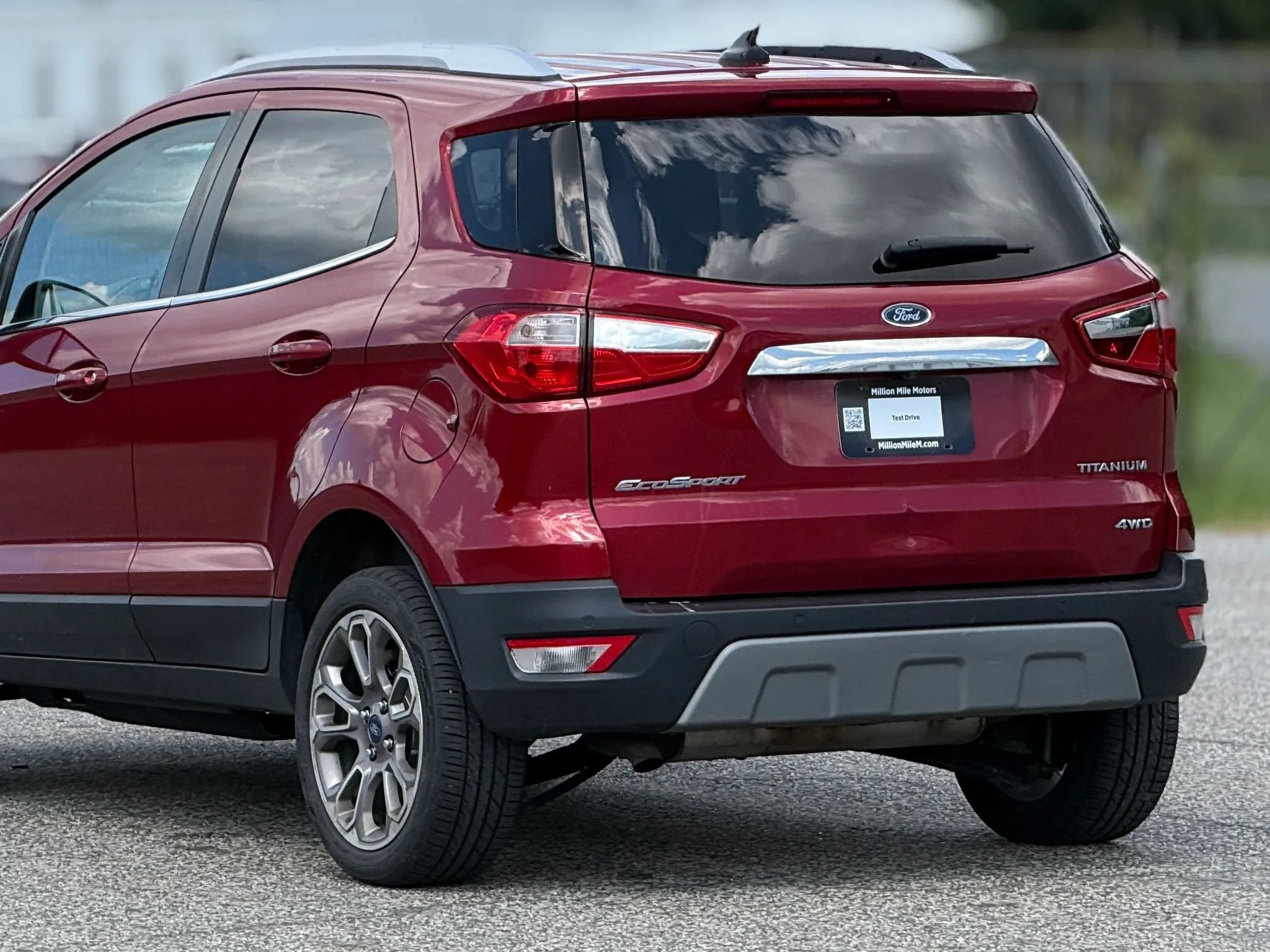 Used 2018 Ford EcoSport Titanium AWD/4WD image 16