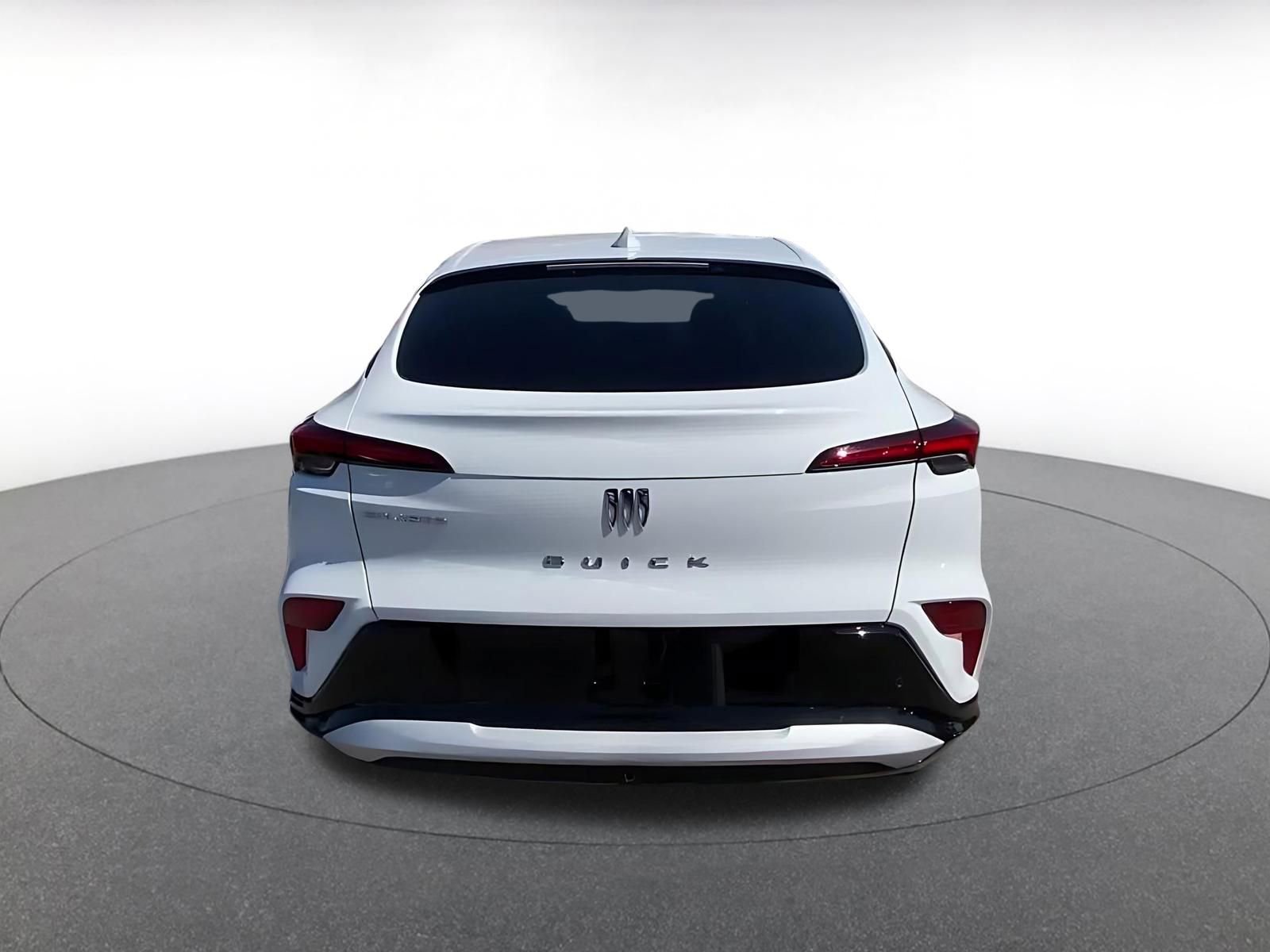 Used 2025 Buick Envista Sport Touring image 12