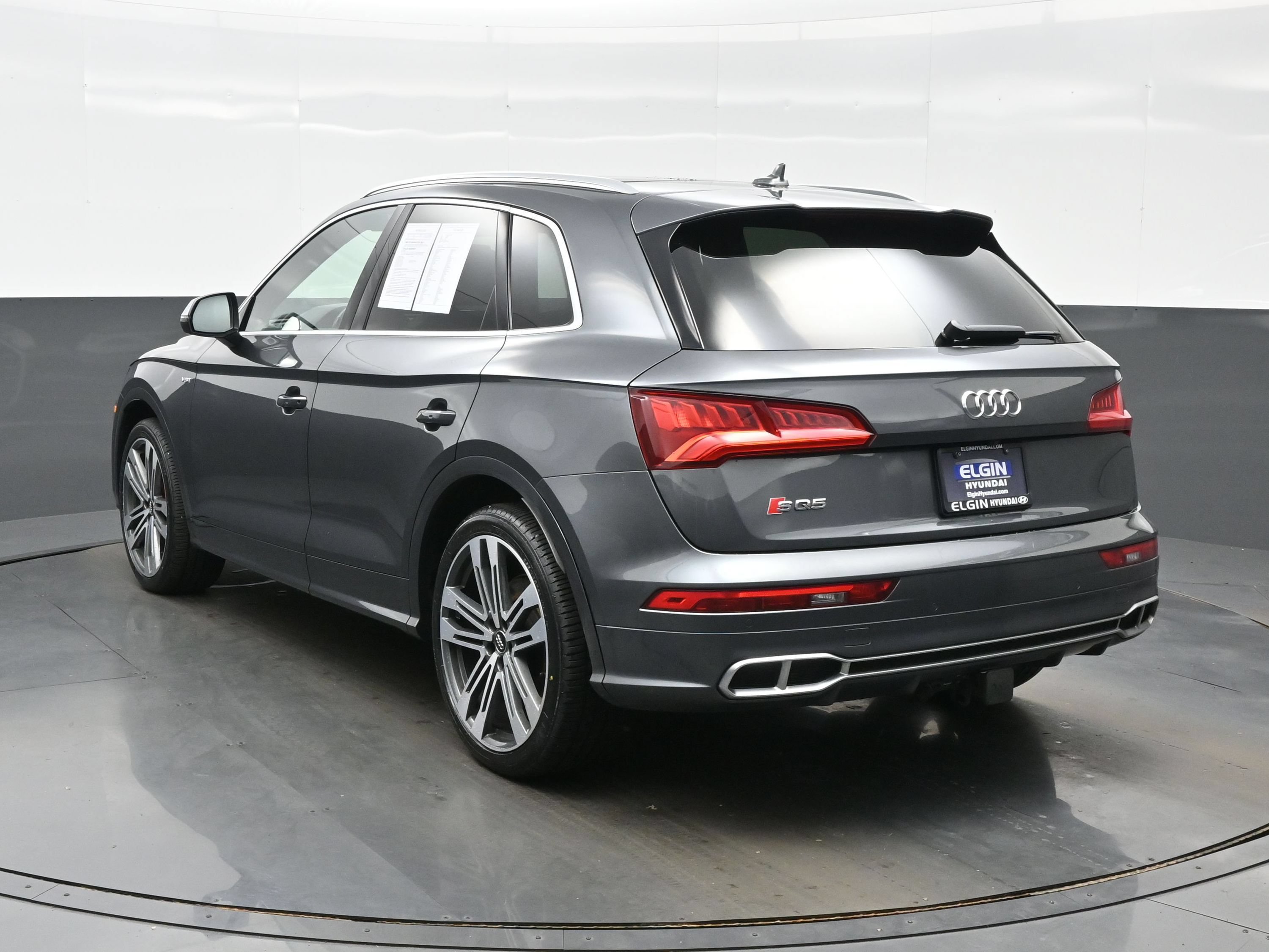 Used 2018 Audi SQ5 Prestige w/ Prestige Package AWD/4WD image 4