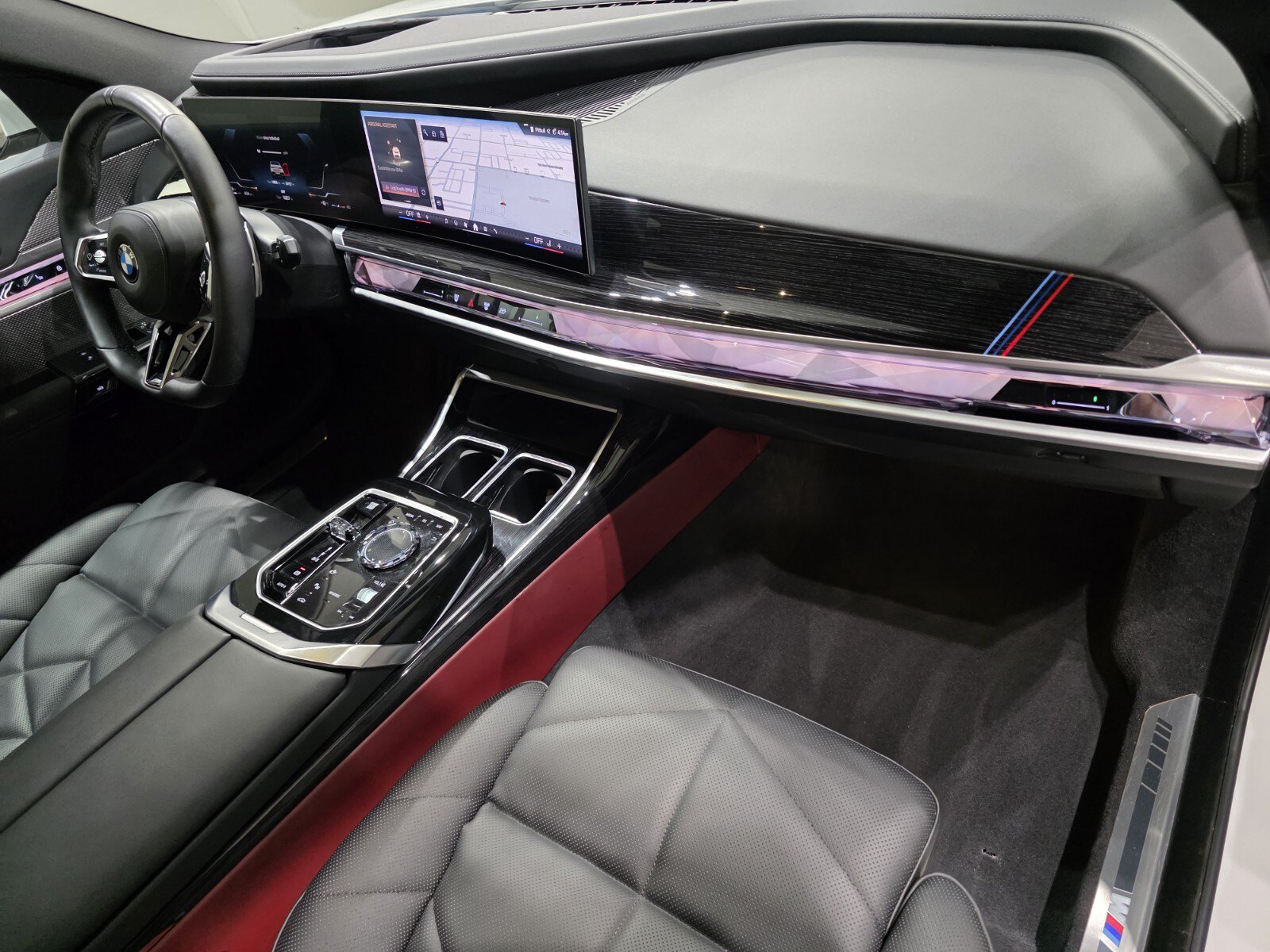 Used 2025 BMW 740i xDrive AWD/4WD image 24
