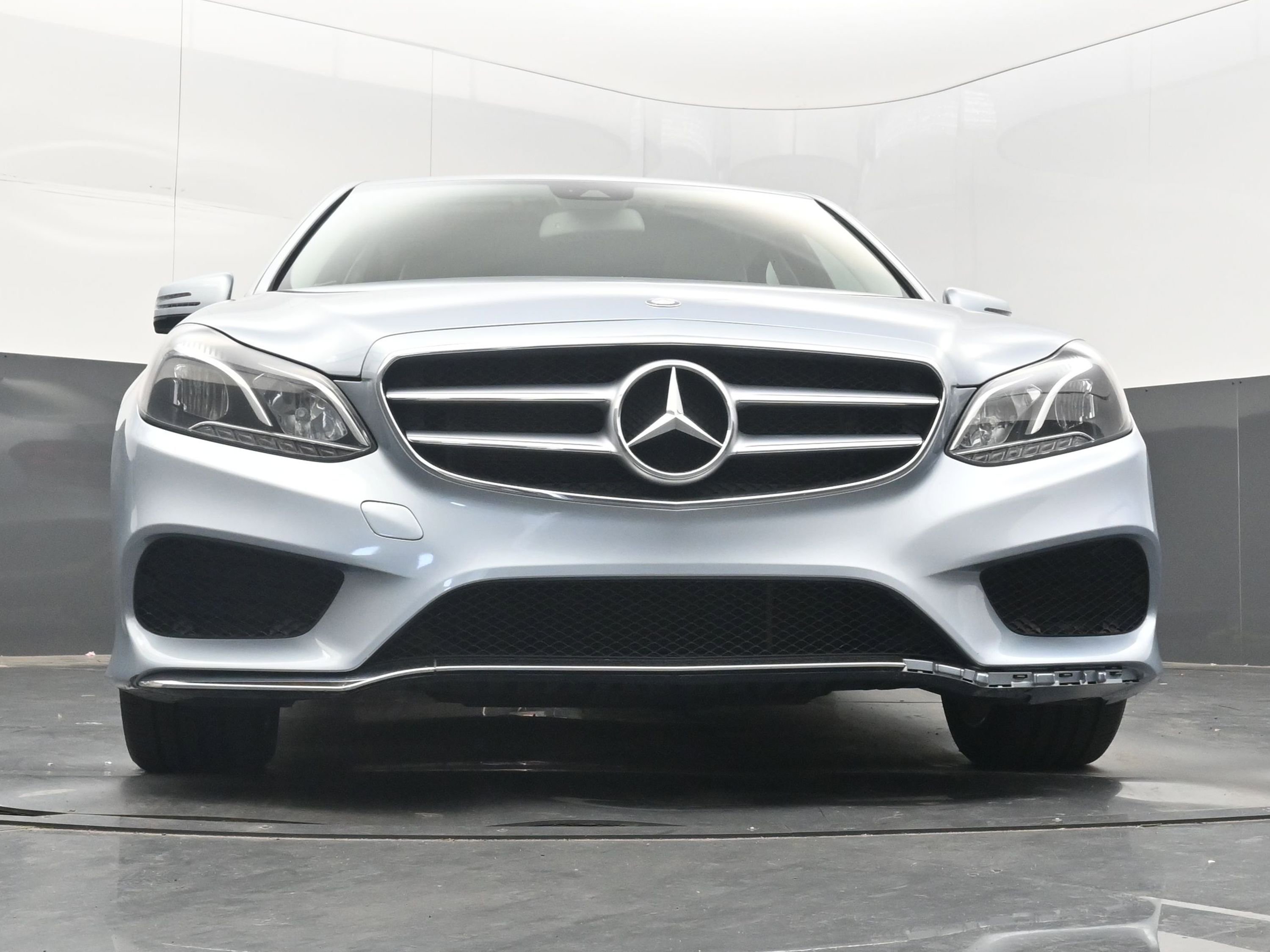Used 2015 Mercedes-Benz E 350 Sedan image 28