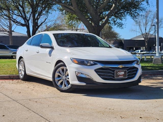 Used 2020 Chevrolet Malibu LT image 2
