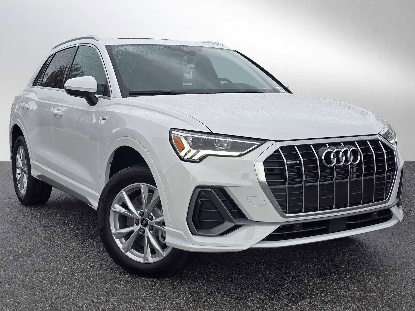 New 2025 Audi Q3 2.0T Premium Plus