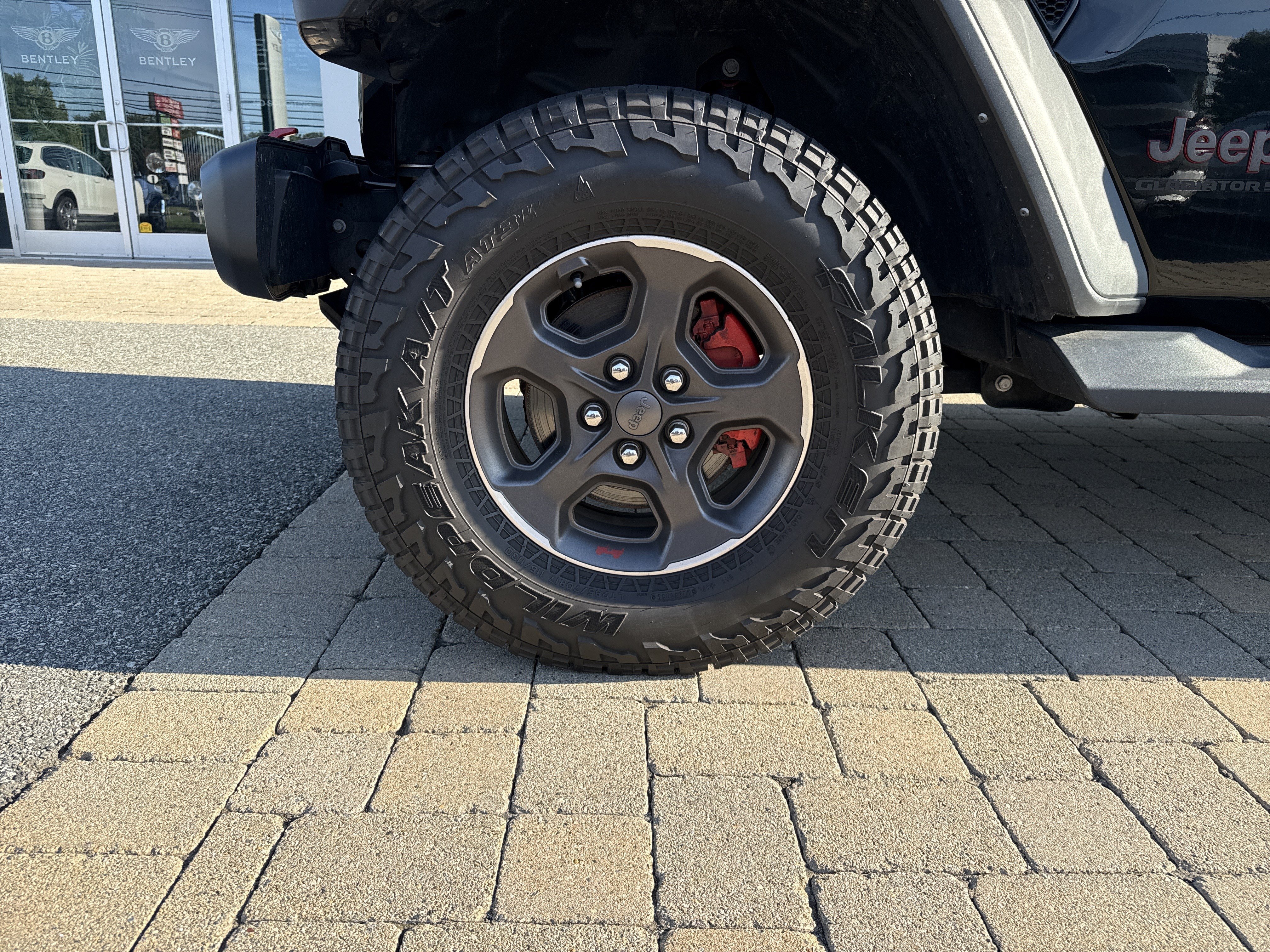 Used 2023 Jeep Gladiator Rubicon w/ Cold Weather Group AWD/4WD image 6