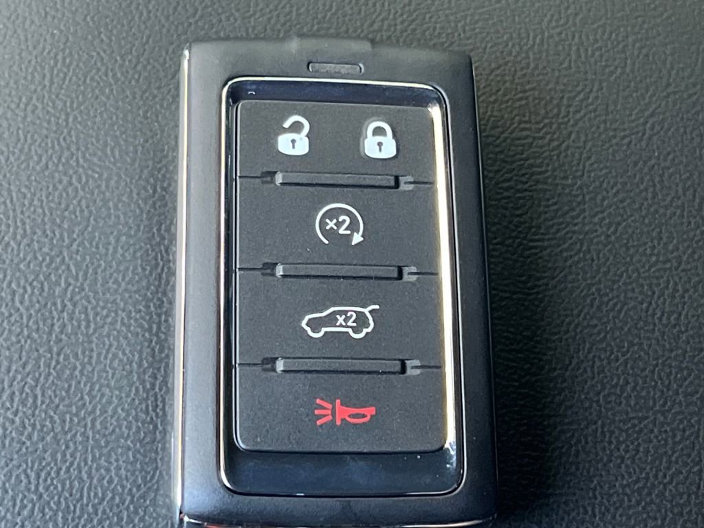 New 2025 Jeep Grand Cherokee Limited w/ Trailer Tow Package image 20