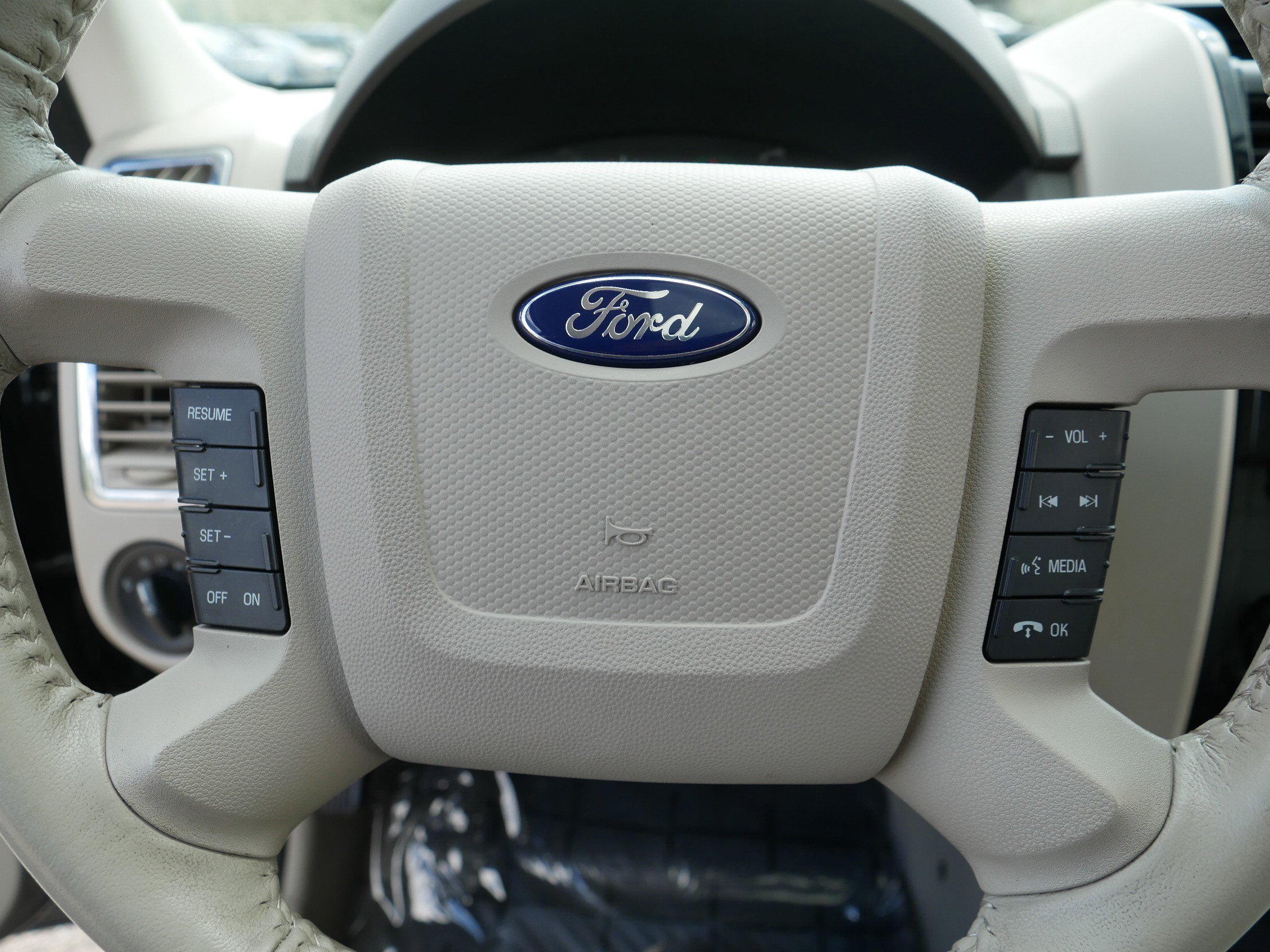 Used 2009 Ford Escape 2WD Hybrid image 24
