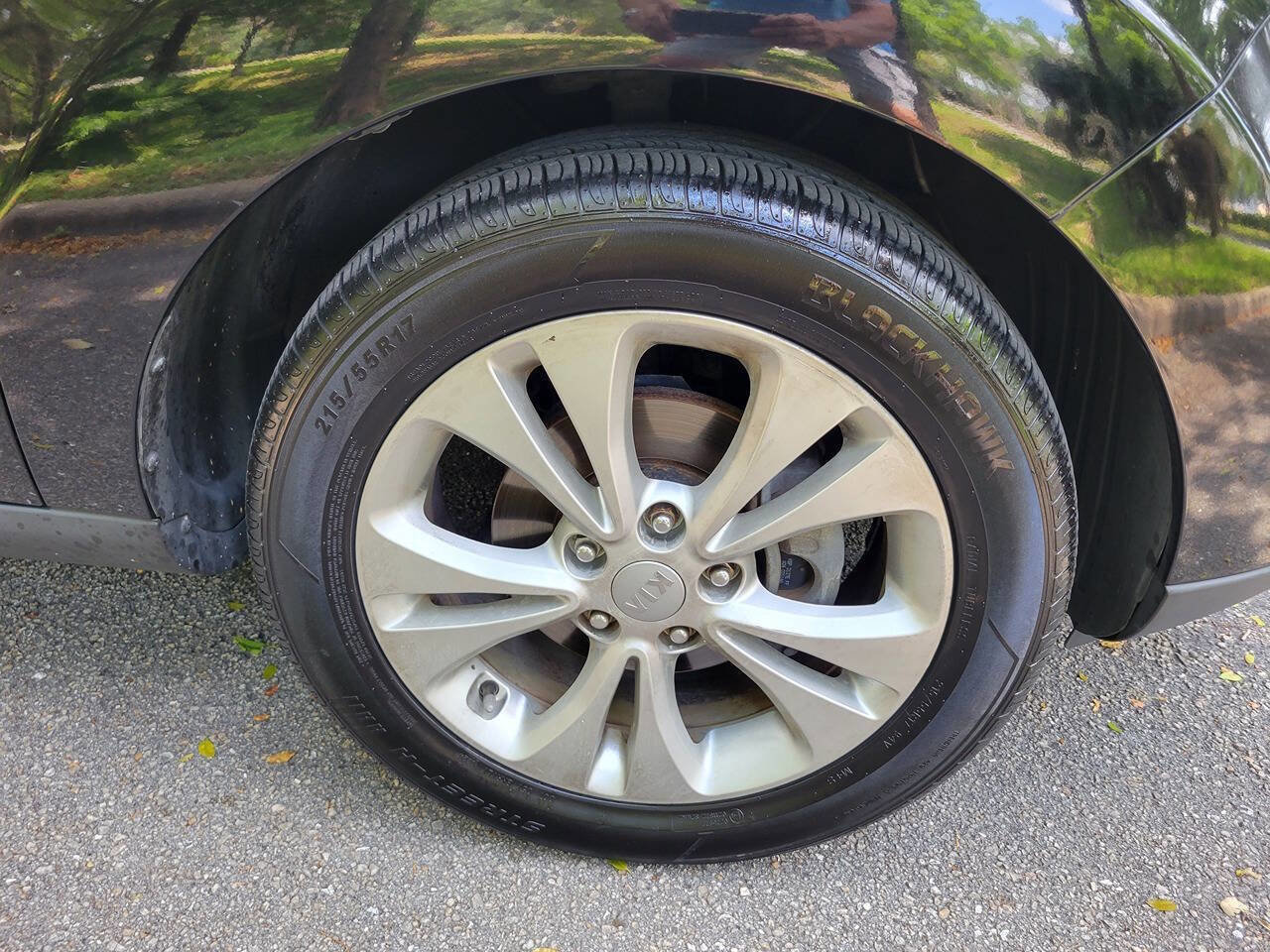 Used 2016 Kia Soul + FWD image 15
