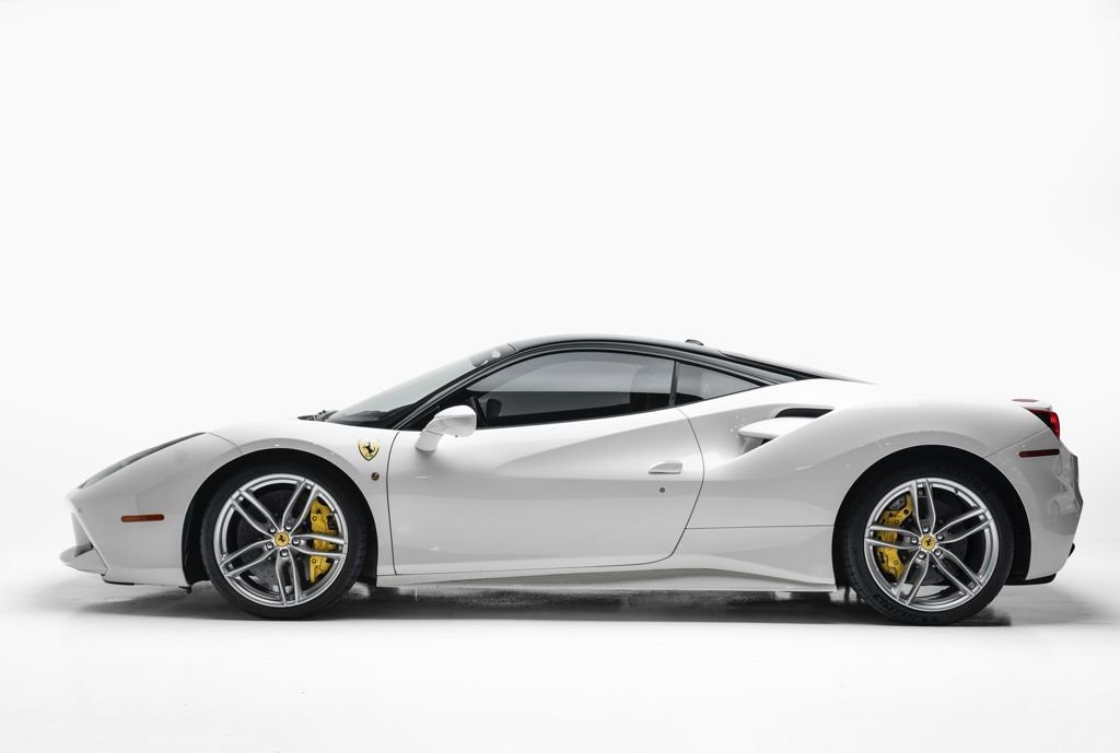 Used 2016 Ferrari 488 GTB RWD image 10