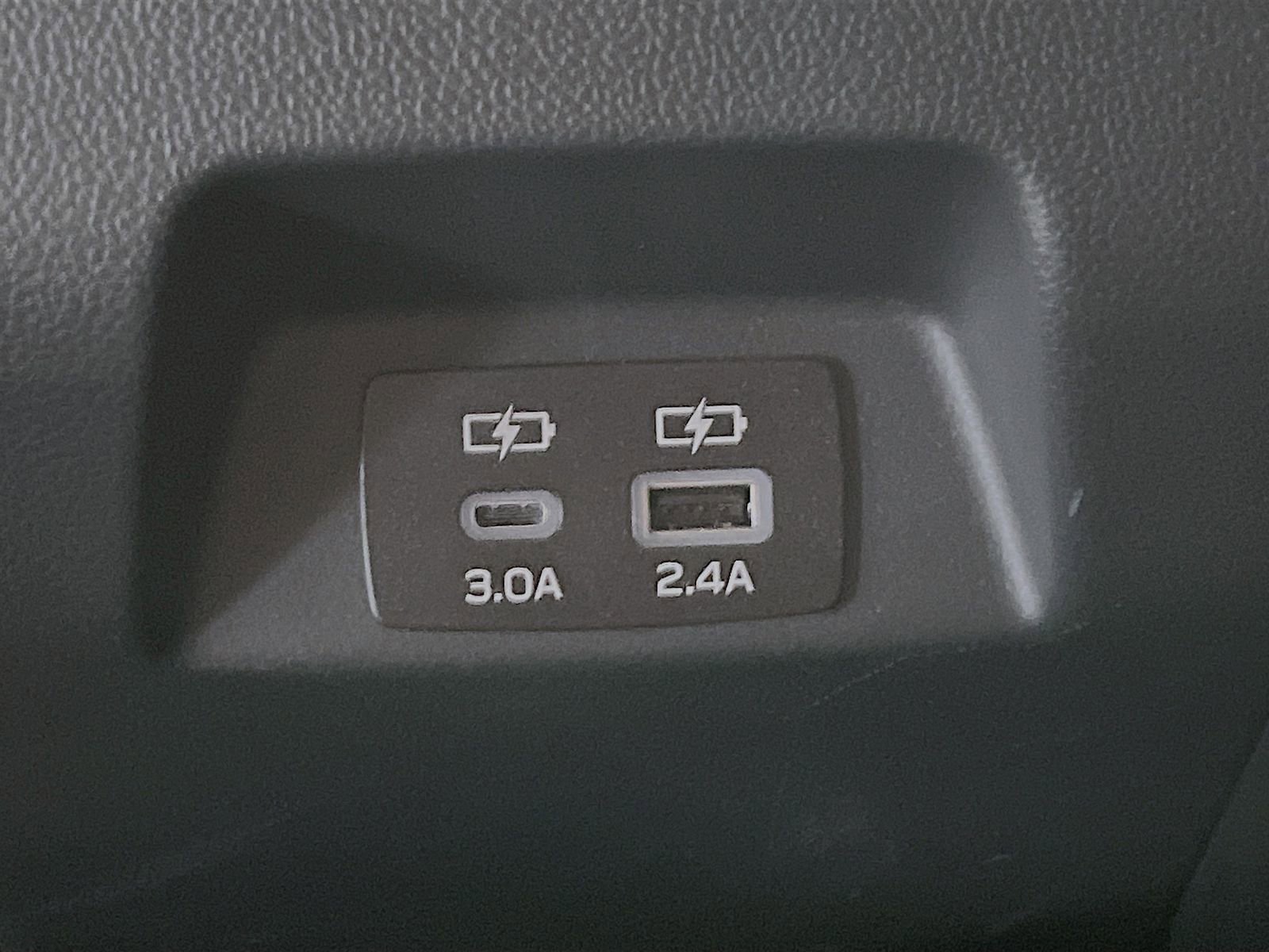 Used 2025 Subaru Crosstrek 2.0i Premium image 24