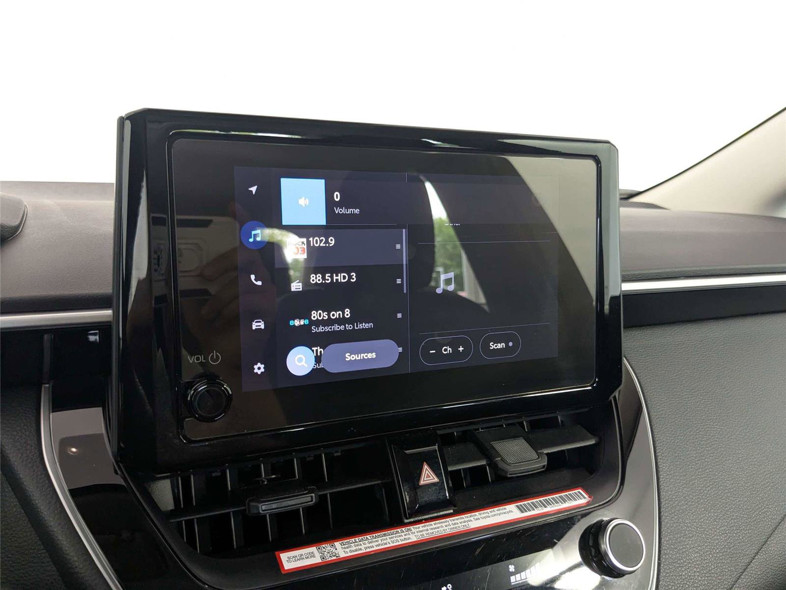 Certified 2025 Toyota Corolla LE FWD image 19