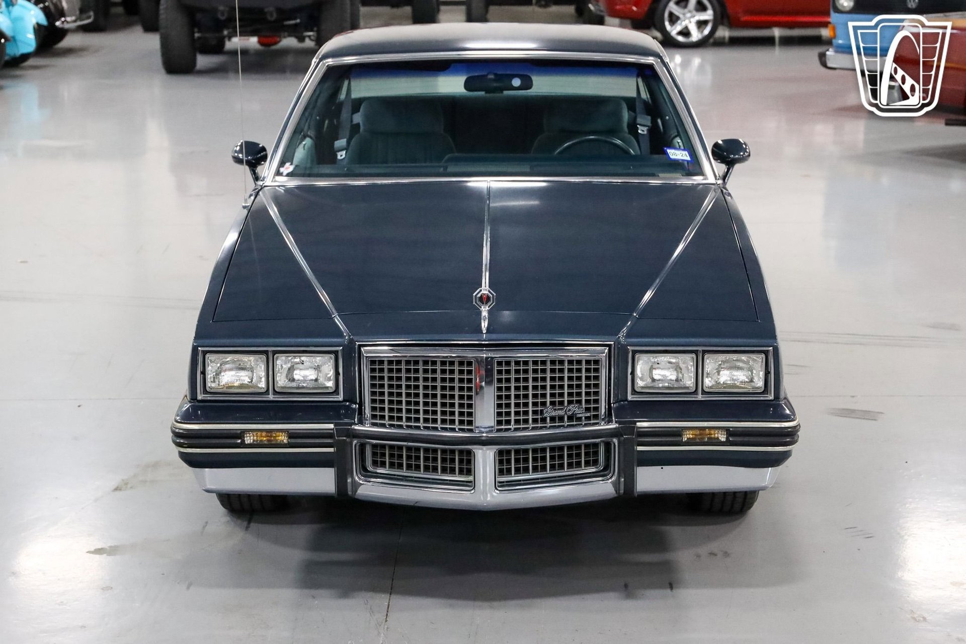 Used 1987 Pontiac Grand Prix LE image 5