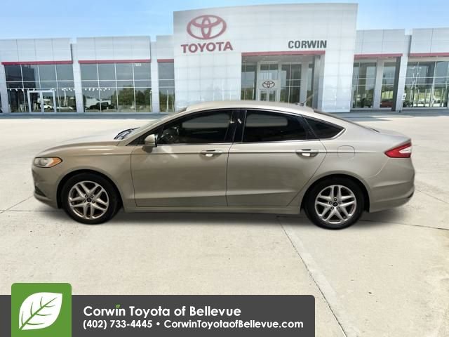 Used 2015 Ford Fusion SE video 2