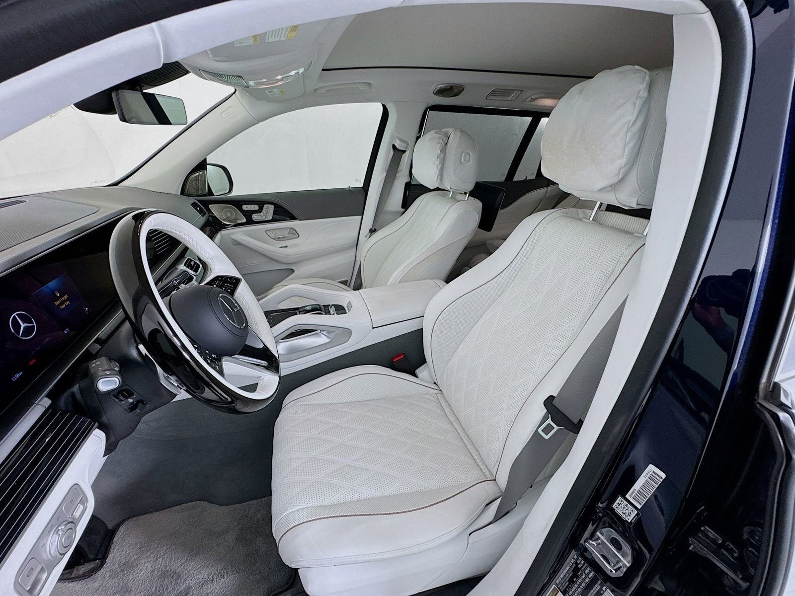 Used 2025 Mercedes-Benz Maybach GLS 600 4MATIC image 10