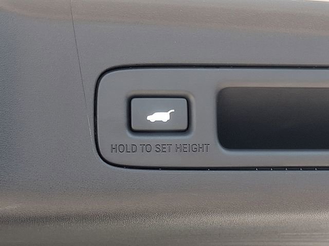 Certified 2025 Acura ADX AWD image 32