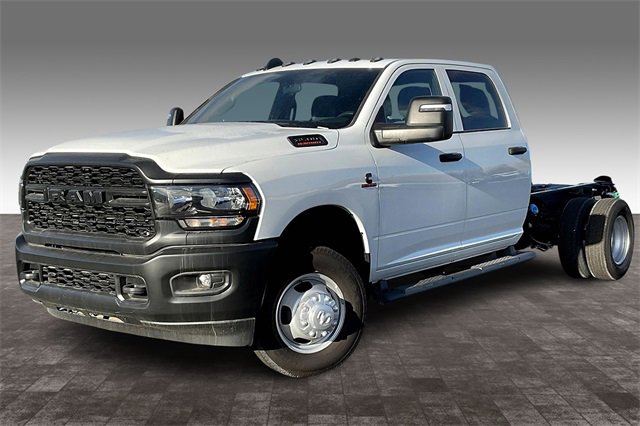 New 2024 RAM 3500 Tradesman w/ Max Tow Package