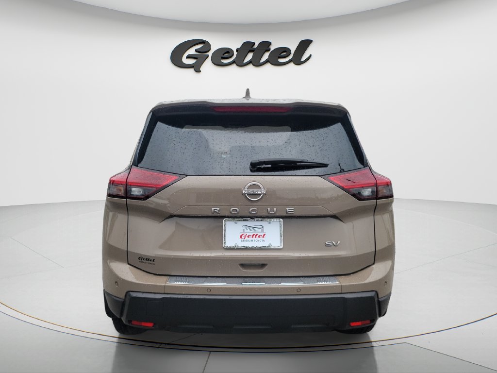 Used 2024 Nissan Rogue SV FWD image 6