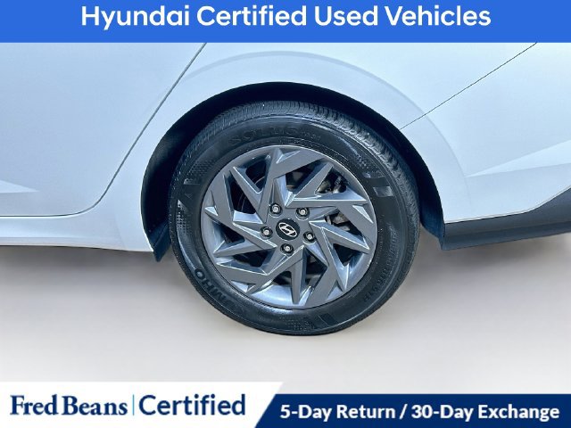 Certified 2024 Hyundai Elantra SEL FWD image 8