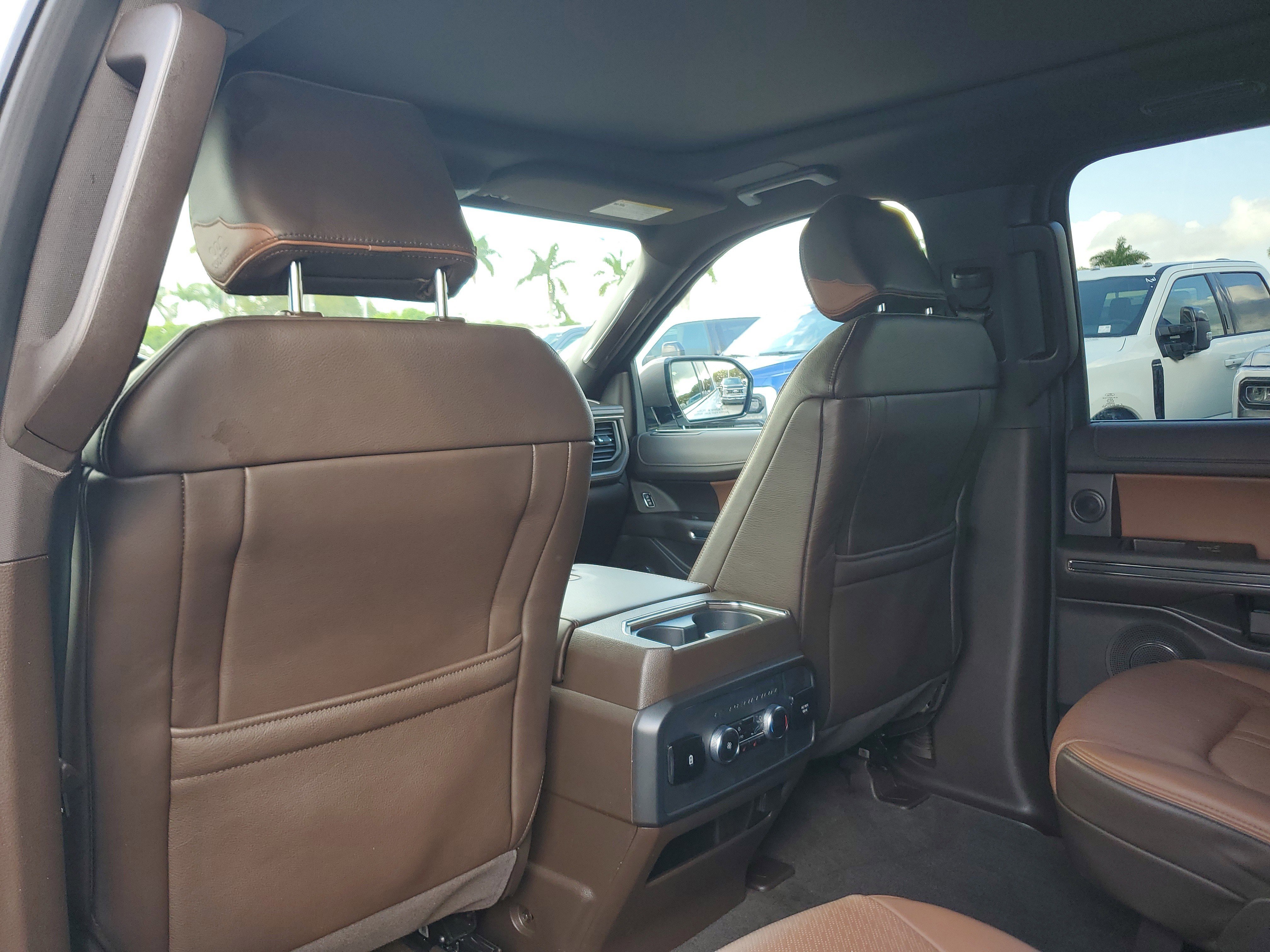 Used 2023 Ford Expedition King Ranch image 14