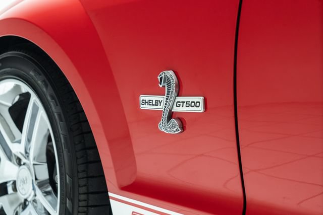 Used 2009 Ford Mustang Shelby GT500 RWD image 21