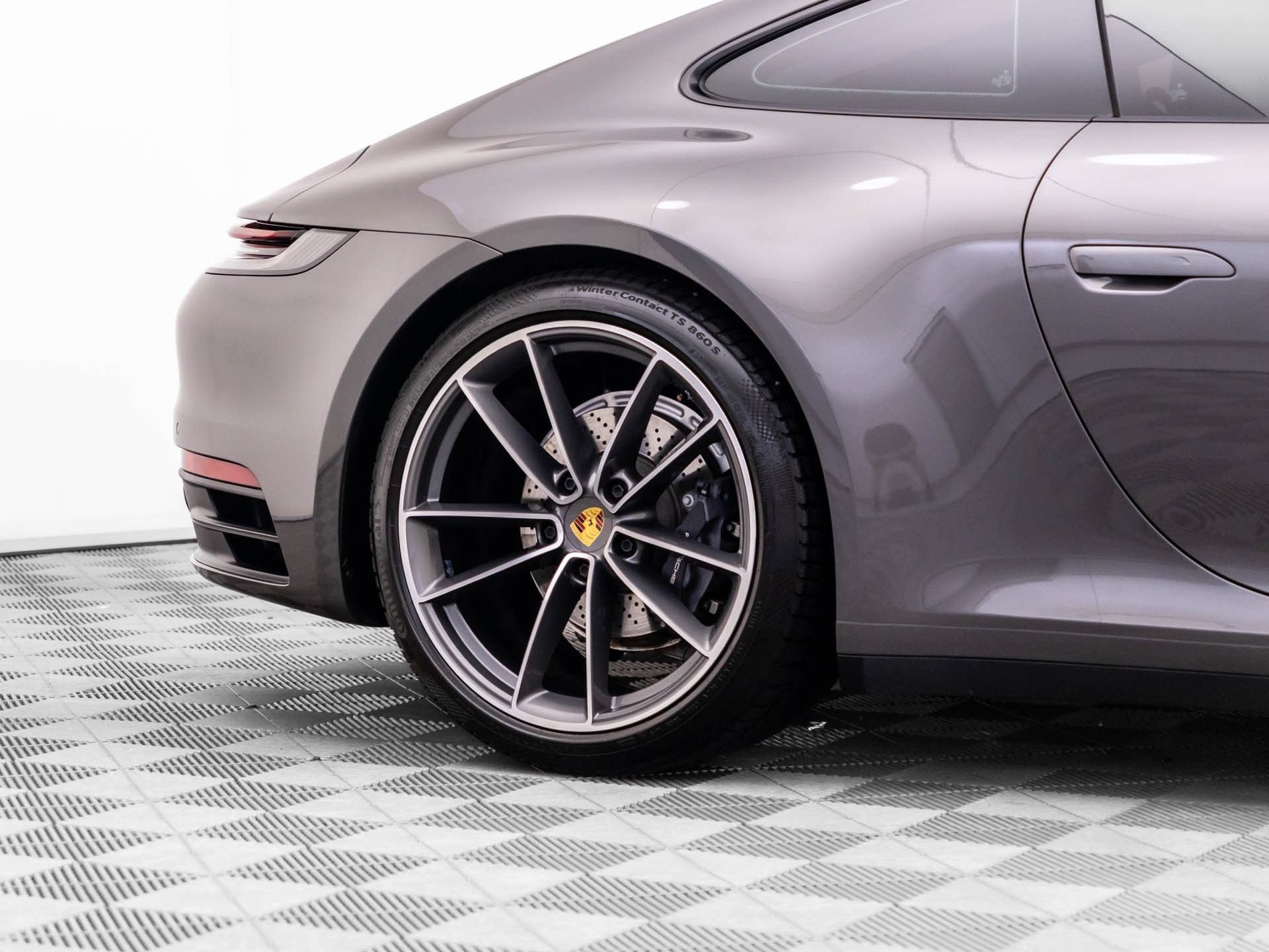 Certified 2024 Porsche 911 Carrera RWD image 31