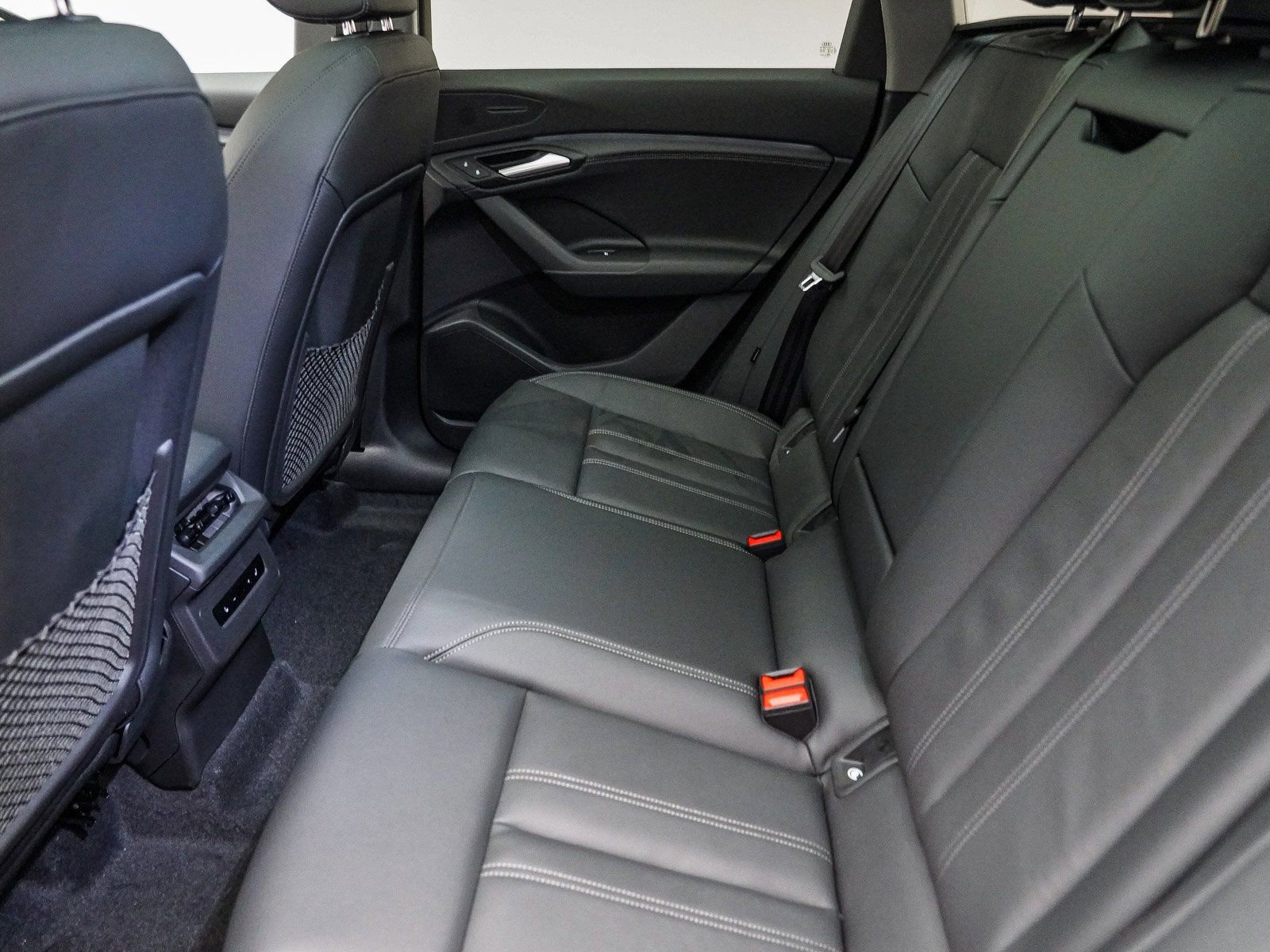 New 2025 Audi Q6 e-tron Premium AWD/4WD image 22