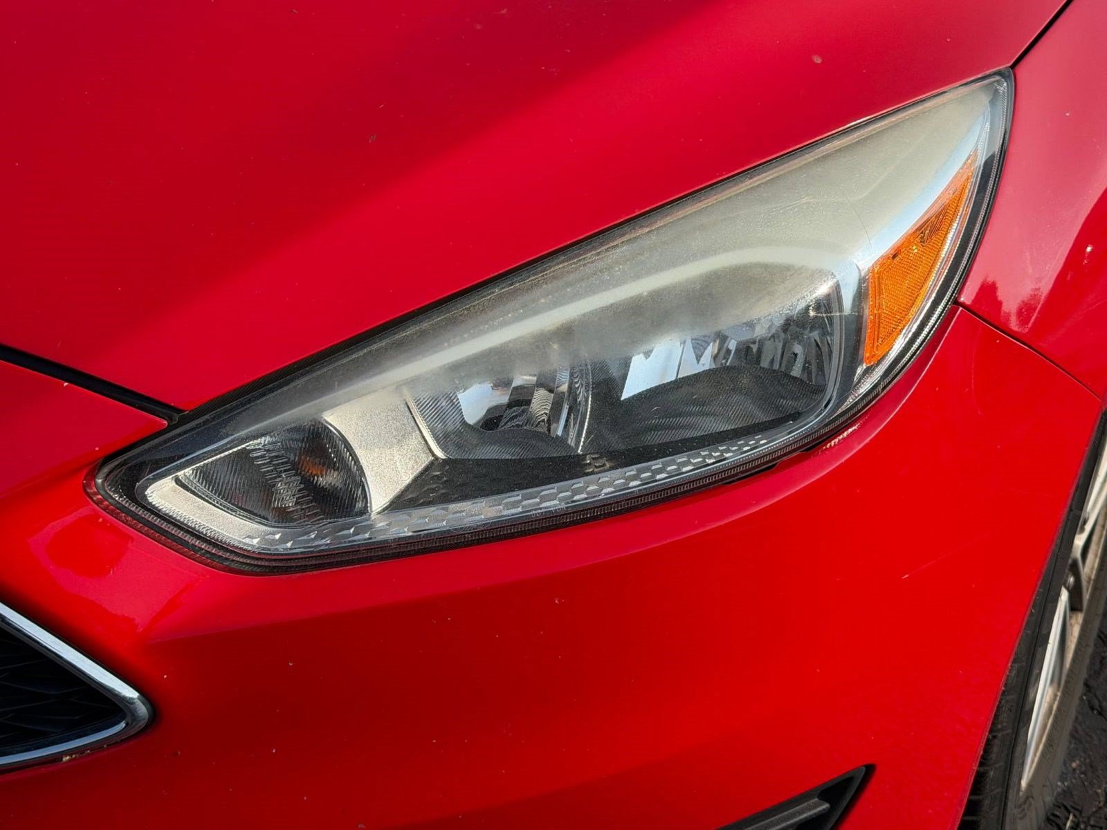 Used 2015 Ford Focus SE FWD image 8