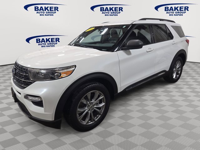 Used 2020 Ford Explorer XLT w/ Equipment Group 202A image 7