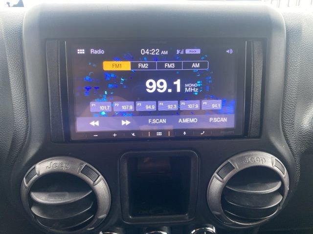 Used 2016 Jeep Wrangler Unlimited Sport w/ Connectivity Group image 16