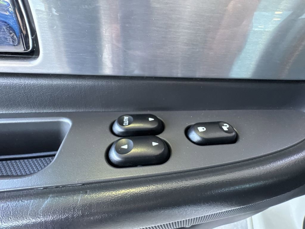 Used 2002 Ford Thunderbird RWD image 13