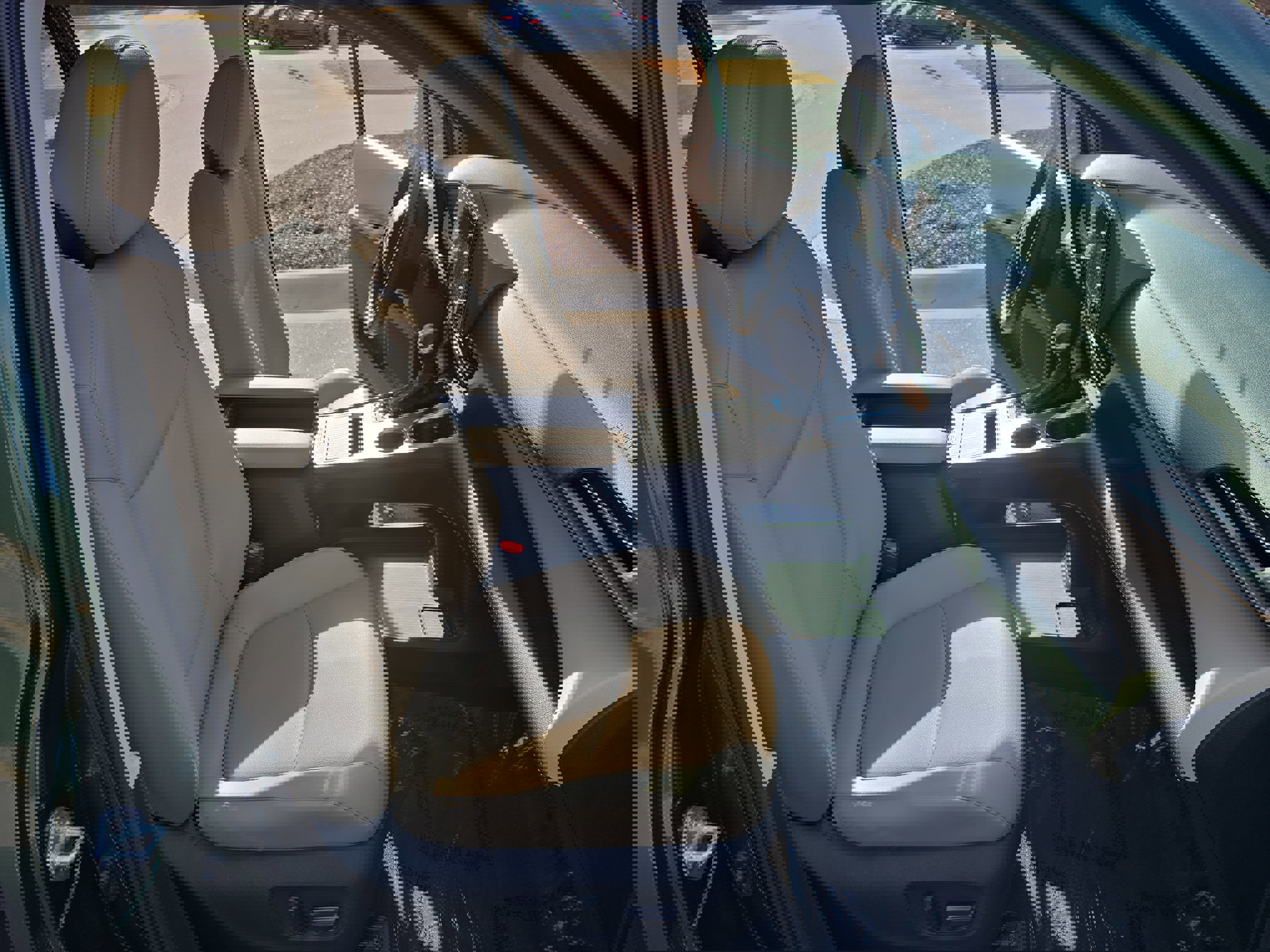 Used 2021 Toyota Sienna XLE image 10