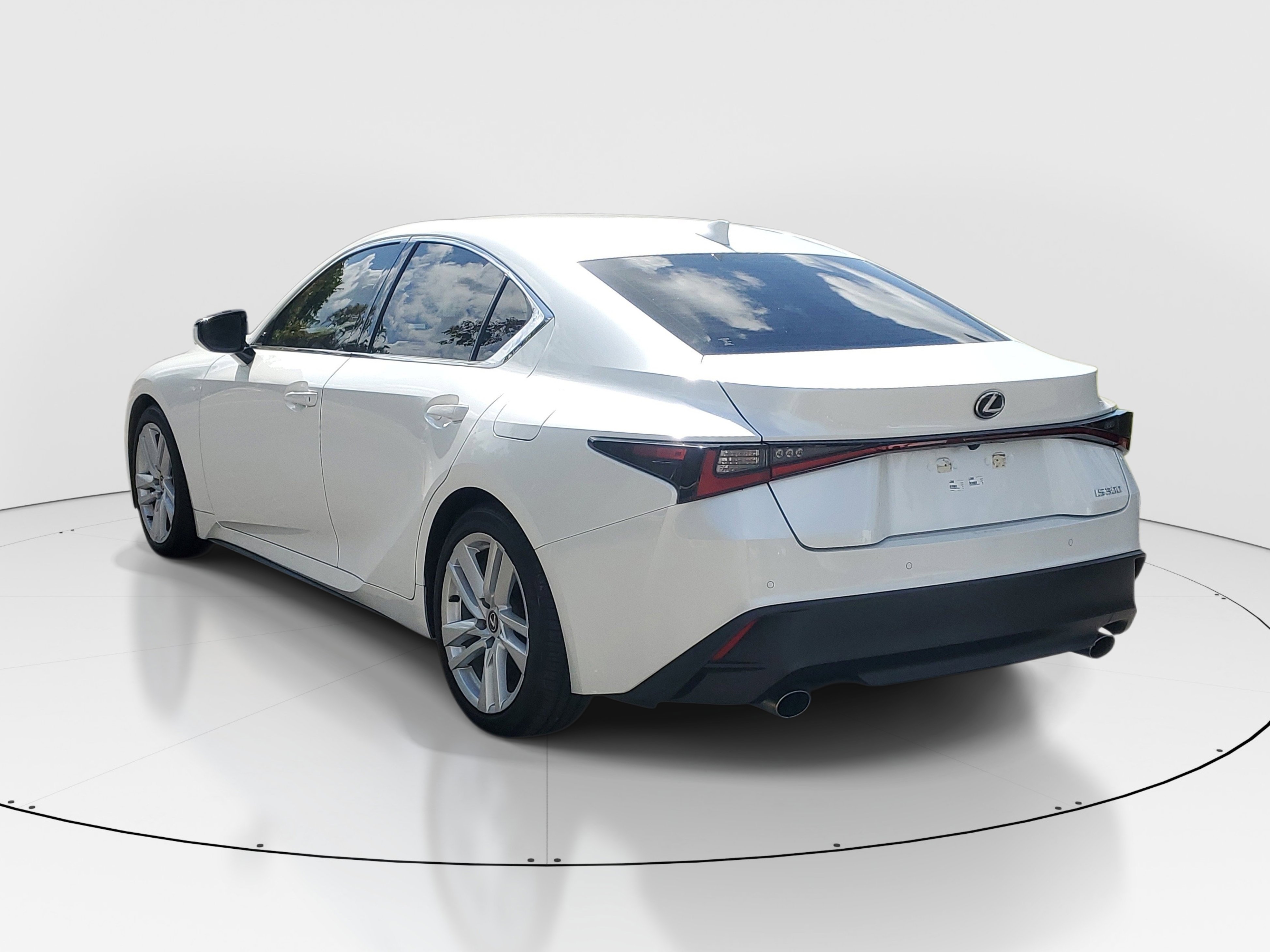 Used 2024 Lexus IS 300 w/ Comfort Package RWD image 5