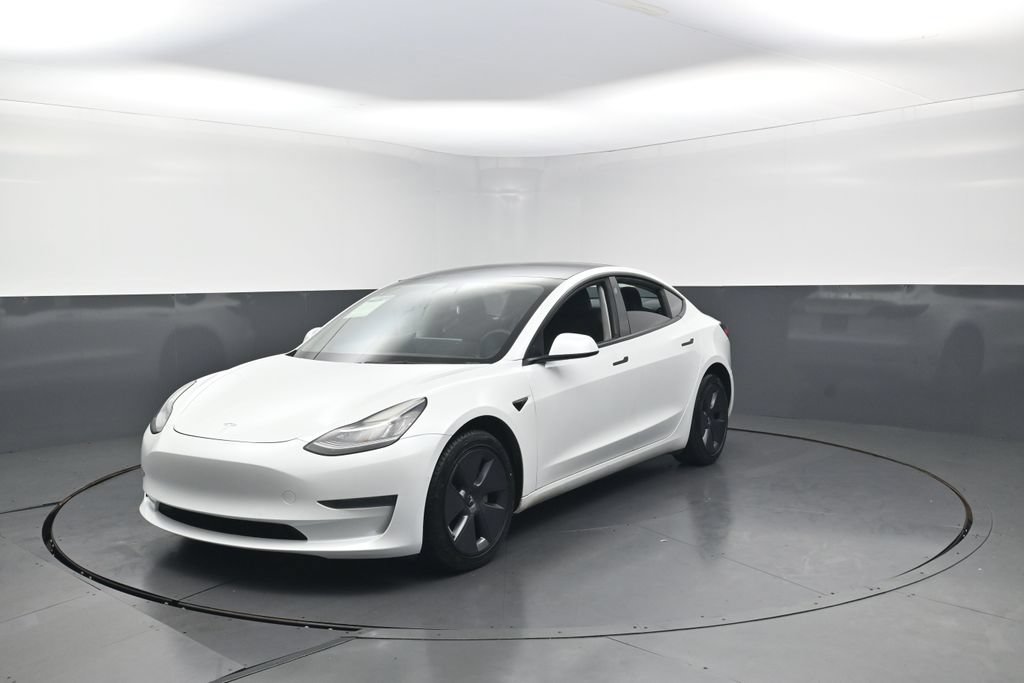 Used 2022 Tesla Model 3 Long Range AWD/4WD image 4