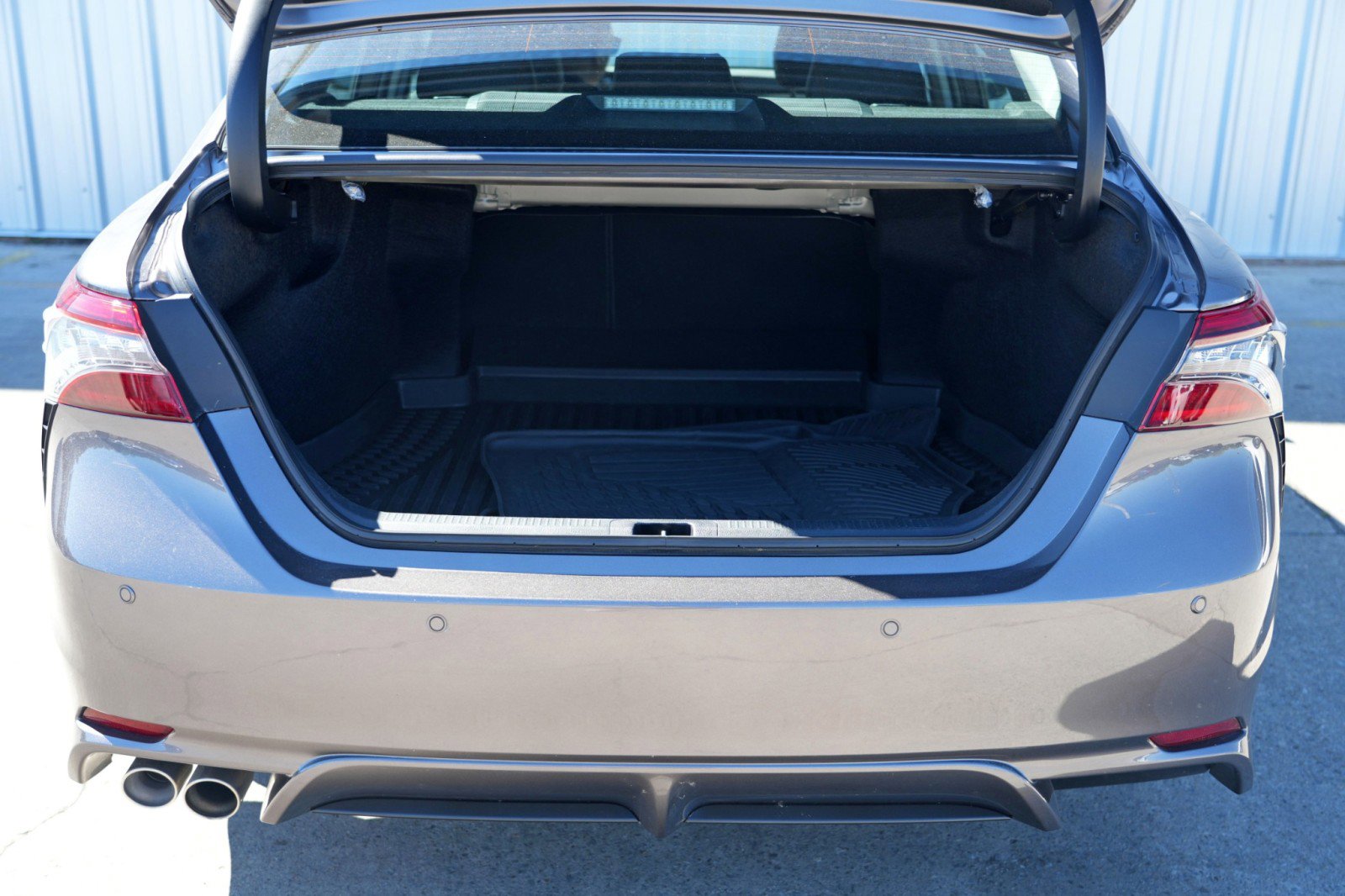 Used 2024 Toyota Camry XSE w/ Navigation Package image 8