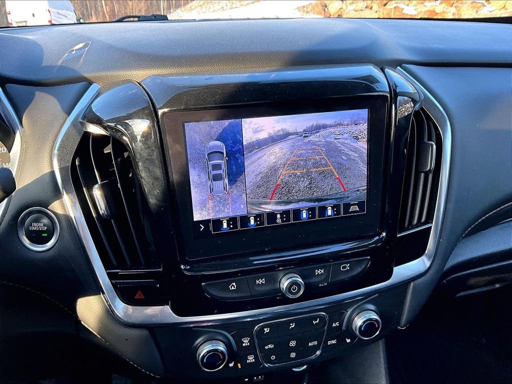 Used 2021 Chevrolet Traverse RS image 18