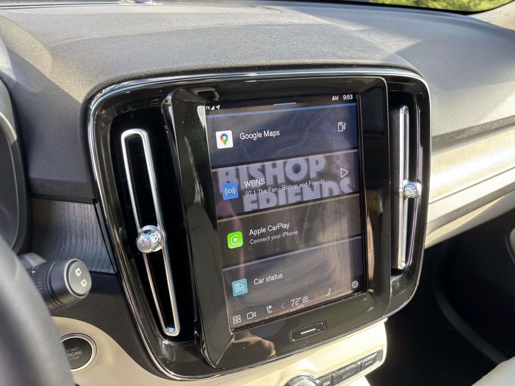 Used 2023 Volvo XC40 B5 Plus w/ Protection Package Premier image 19