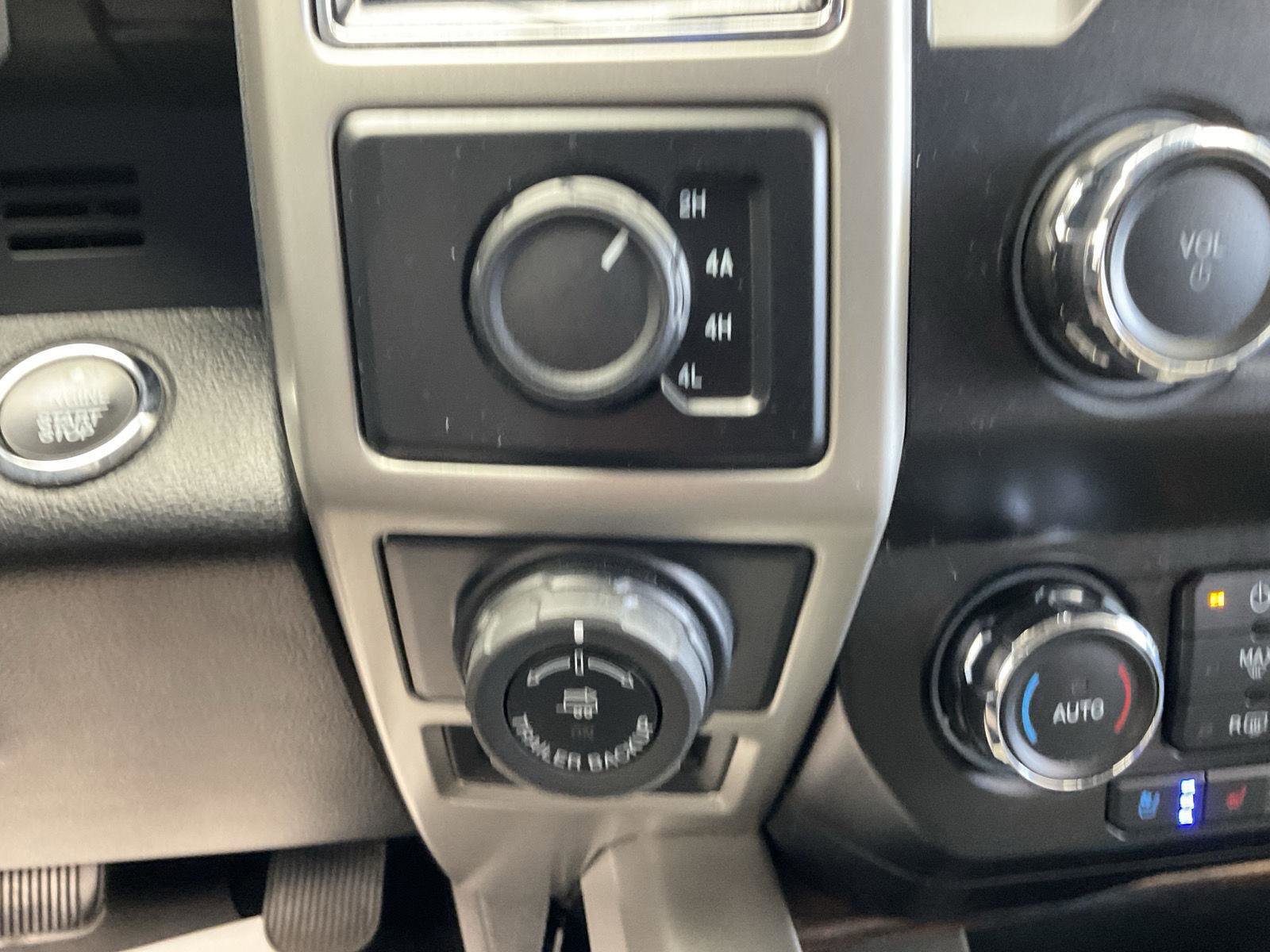 Used 2019 Ford F150 Lariat w/ Trailer Tow Package AWD/4WD image 22
