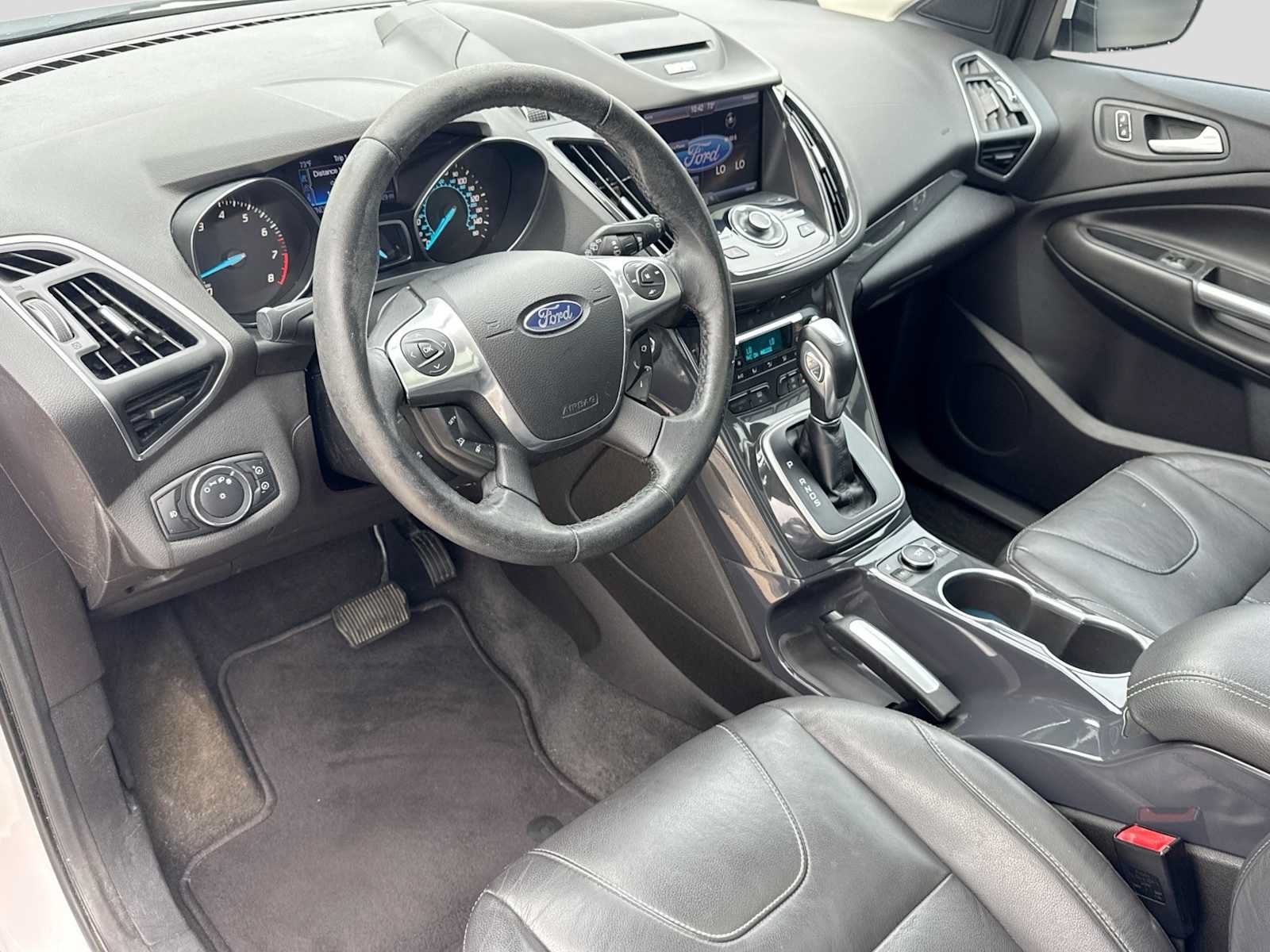 Used 2013 Ford Escape Titanium w/ Parking Technology Pkg AWD/4WD image 2