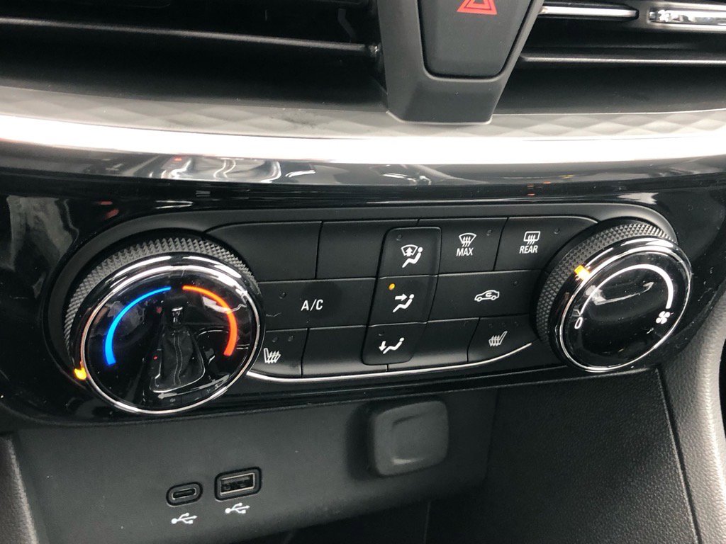 New 2025 Buick Encore GX Sport Touring w/ Comfort Package image 24