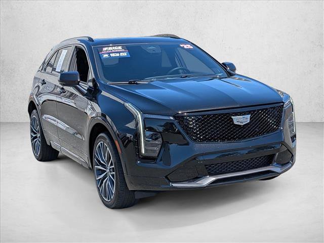 Used 2025 Cadillac XT4 Sport w/ Cold Weather Package FWD image 3